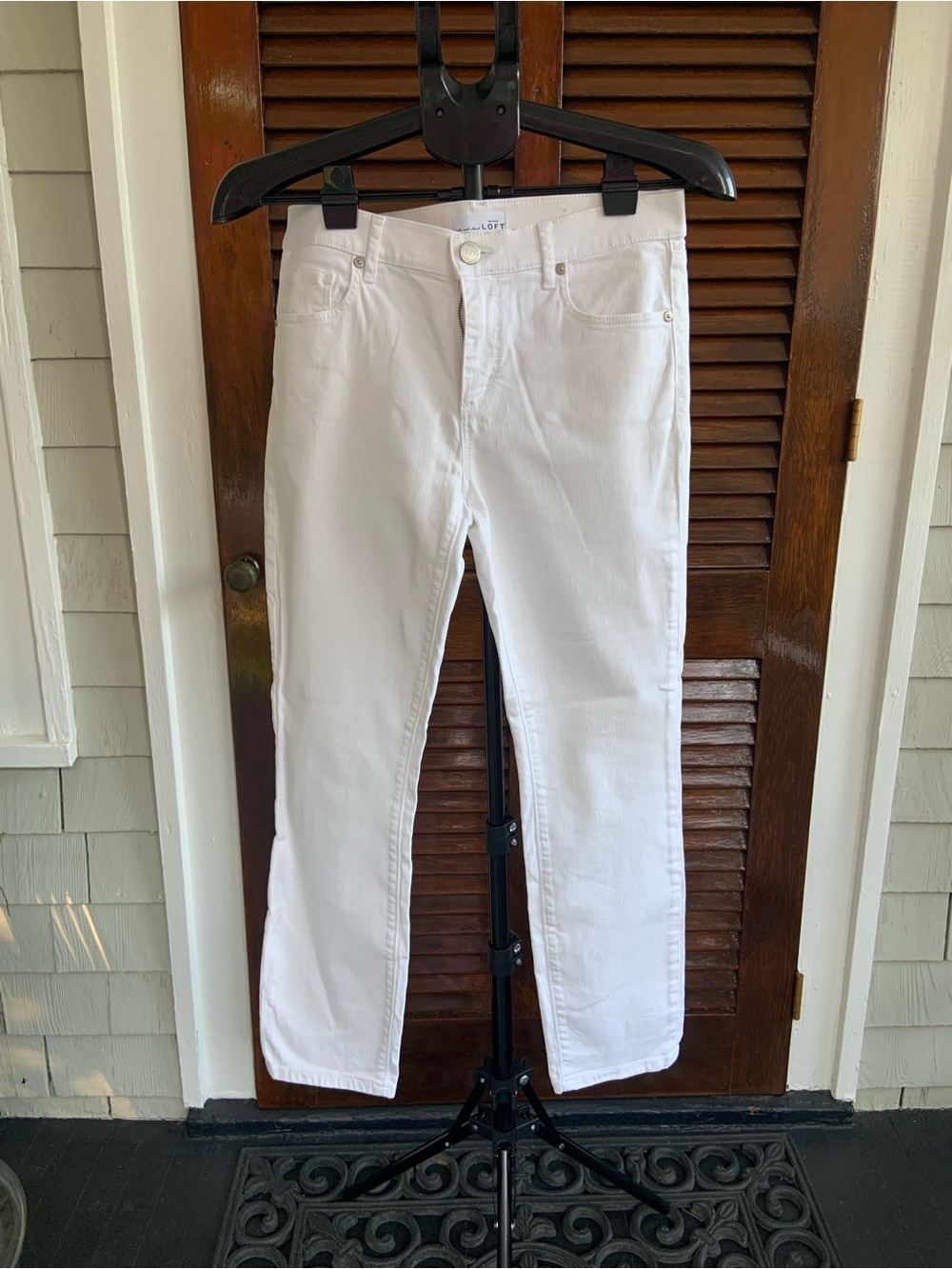 Loft White Womens  Jeans - Skinny Crop  Fit. Size 6